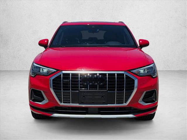 Used 2020 Audi Q3 2.0T Premium w/ Convenience Package AWD/4WD image 2