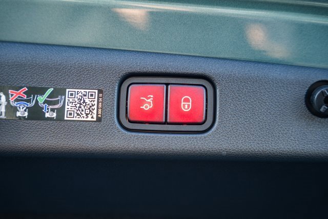 New 2026 Mercedes-Benz E 350 4MATIC Sedan image 11