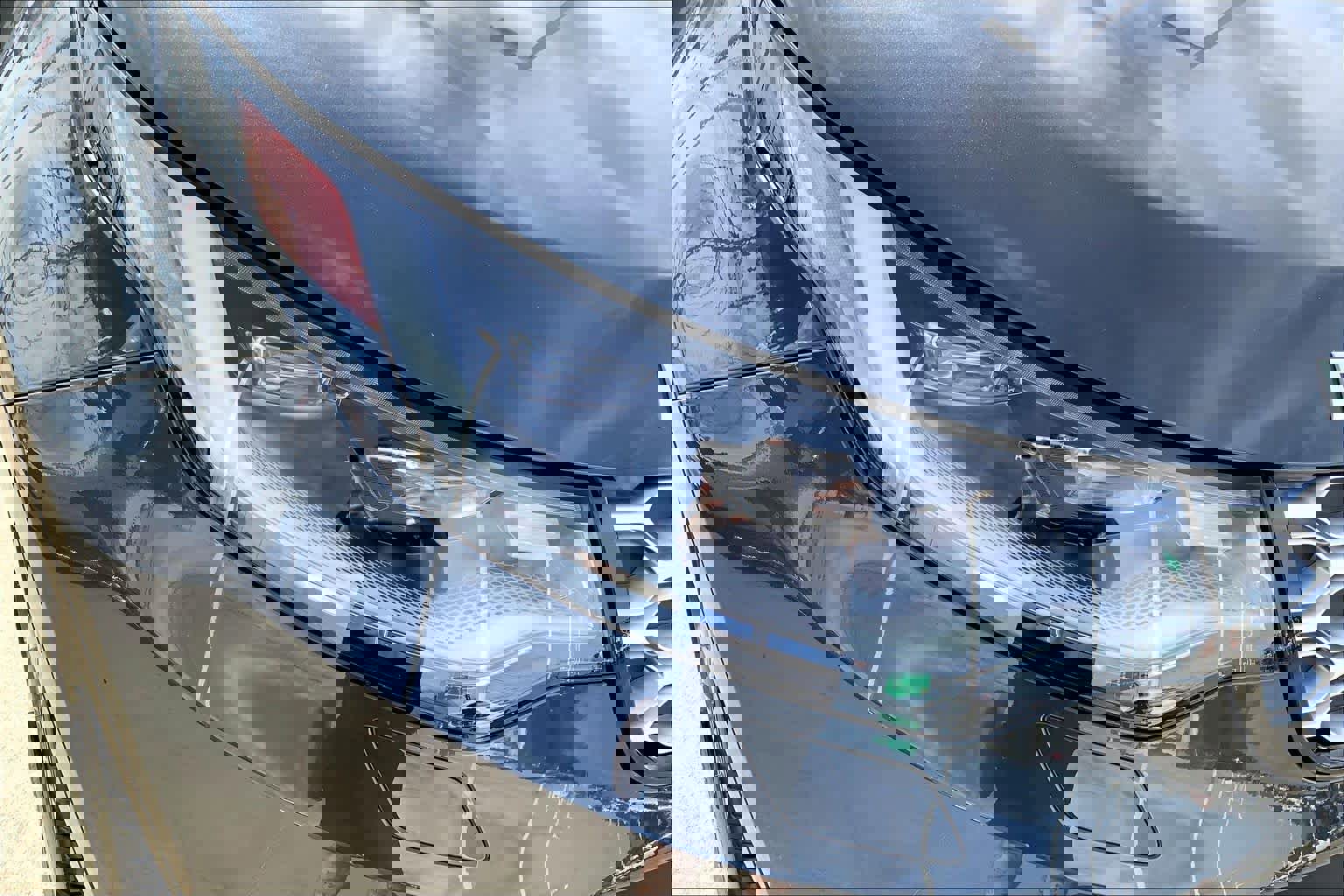 Used 2023 Land Rover Discovery Metropolitan Edition image 26