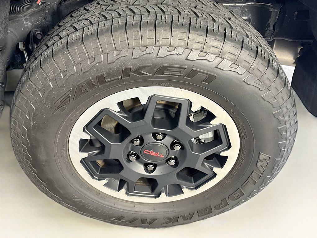 Used 2025 Toyota 4Runner TRD Off-Road AWD/4WD image 31