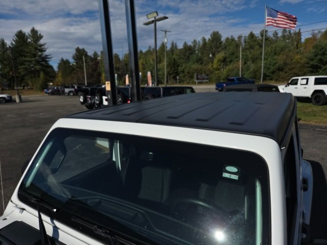 Used 2021 Jeep Wrangler Unlimited Sahara image 98