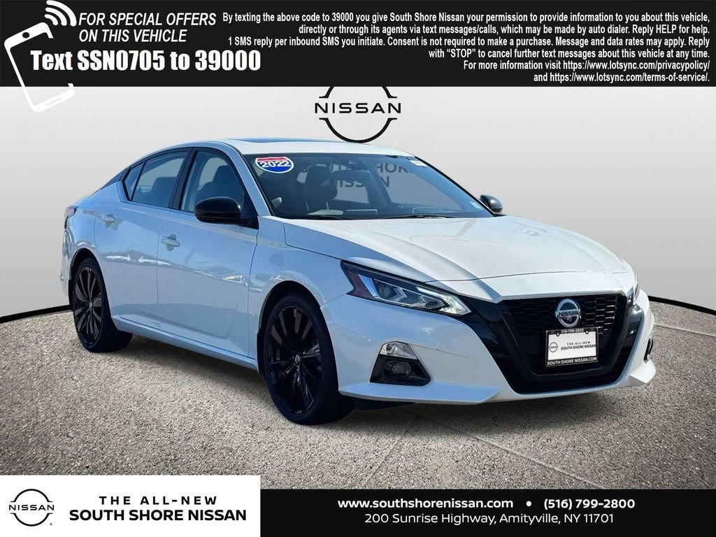 Used 2022 Nissan Altima 2.5 SR w/ Midnight Edition Package