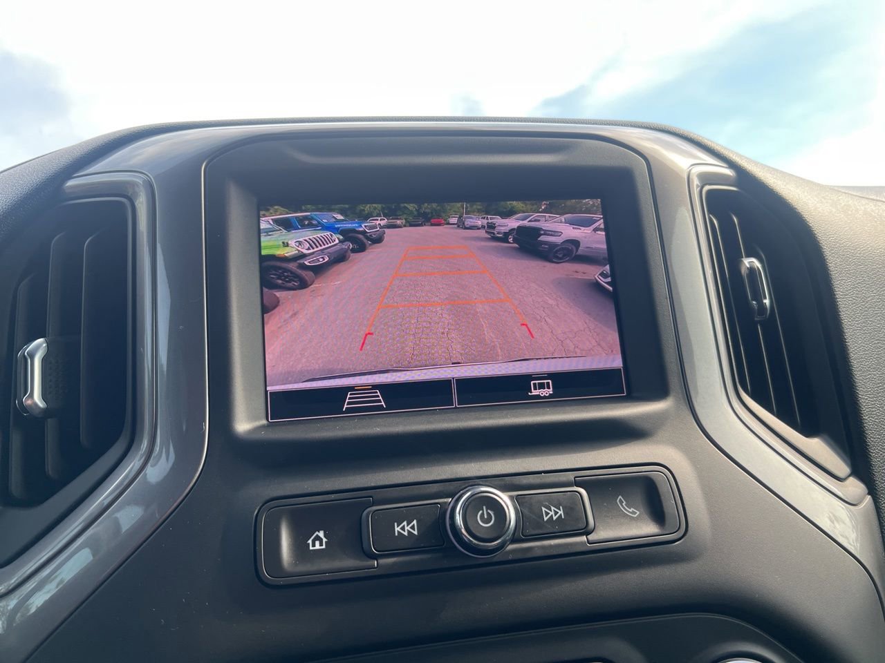 Used 2024 Chevrolet Silverado 1500 Custom AWD/4WD image 30