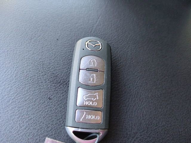 Used 2019 MAZDA CX-5 Touring image 31