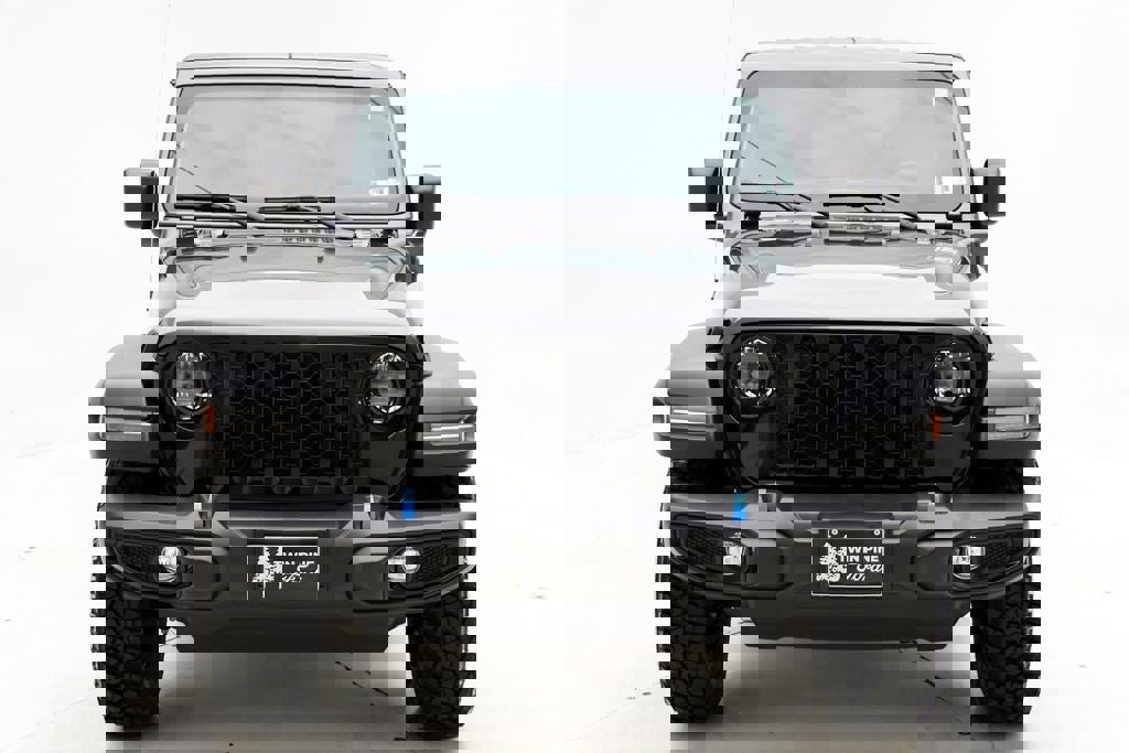 Used 2023 Jeep Wrangler Unlimited w/ Cold Weather Group image 4