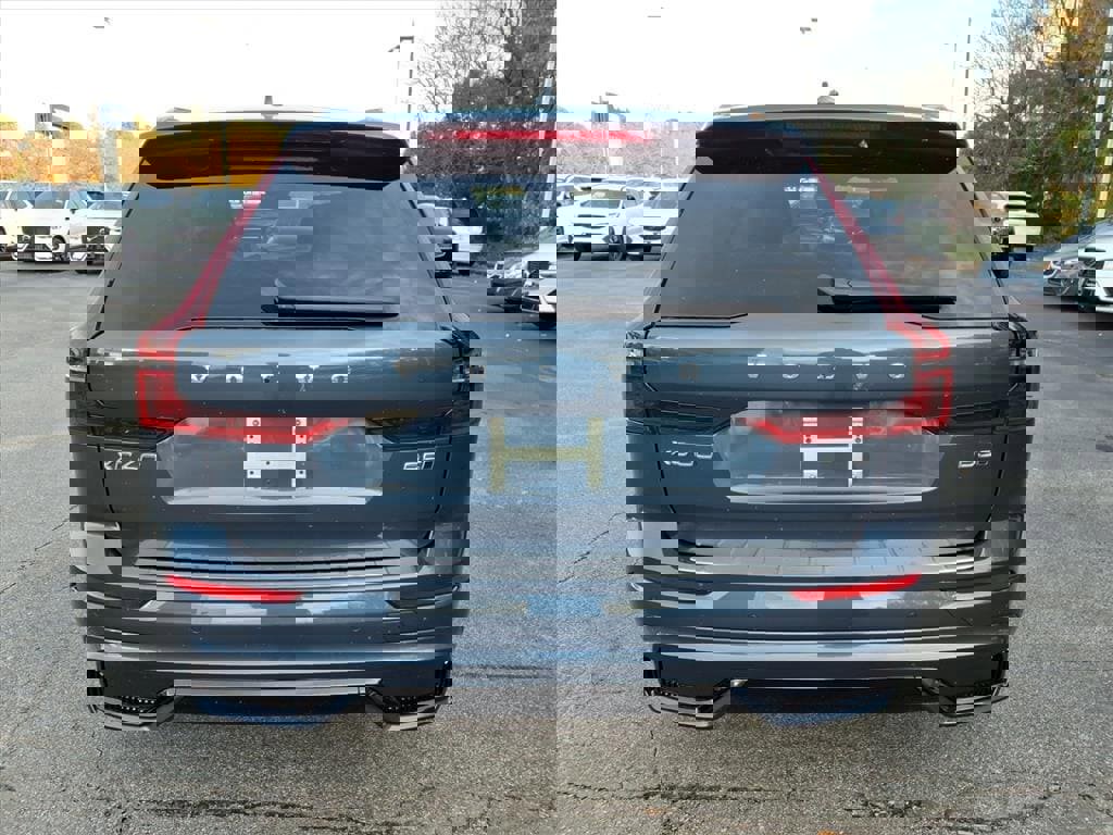 New 2026 Volvo XC60 B5 Plus w/ Protection Package Premier image 4