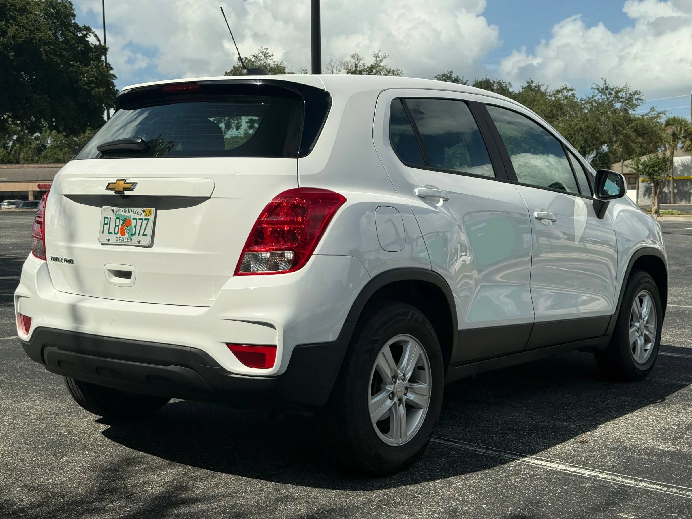 Used 2017 Chevrolet Trax LS AWD/4WD image 5