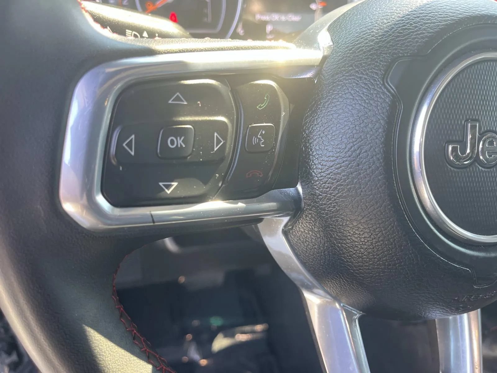 Used 2023 Jeep Gladiator Rubicon AWD/4WD image 30