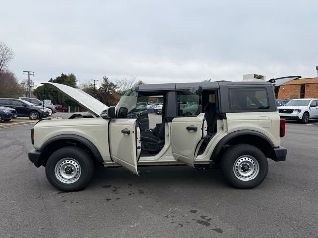 New 2025 Ford Bronco 4-Door image 23