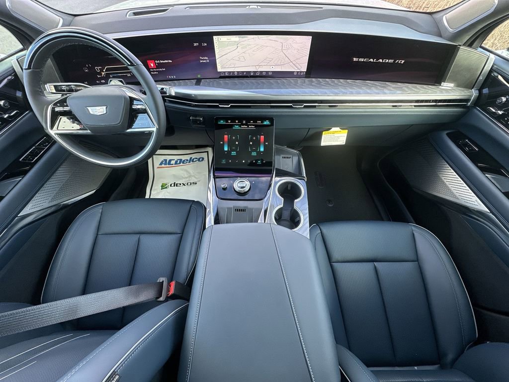 New 2026 Cadillac Escalade IQ Luxury 2 image 21
