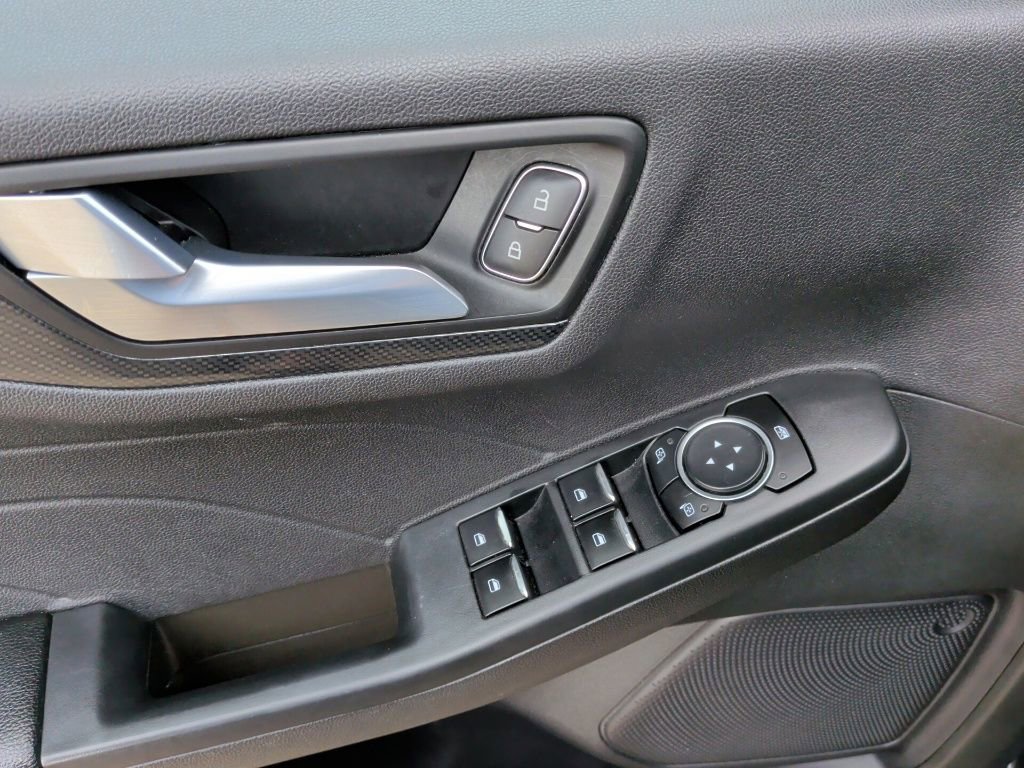 Used 2023 Ford Escape ST-Line image 11