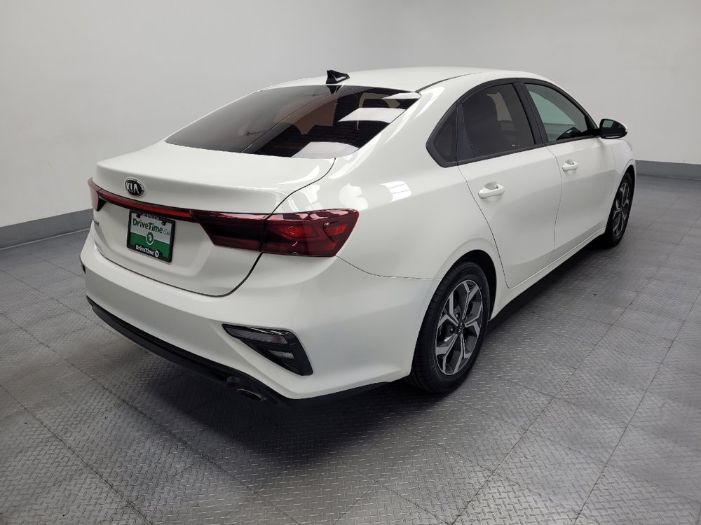 Used 2020 Kia Forte LXS FWD image 9
