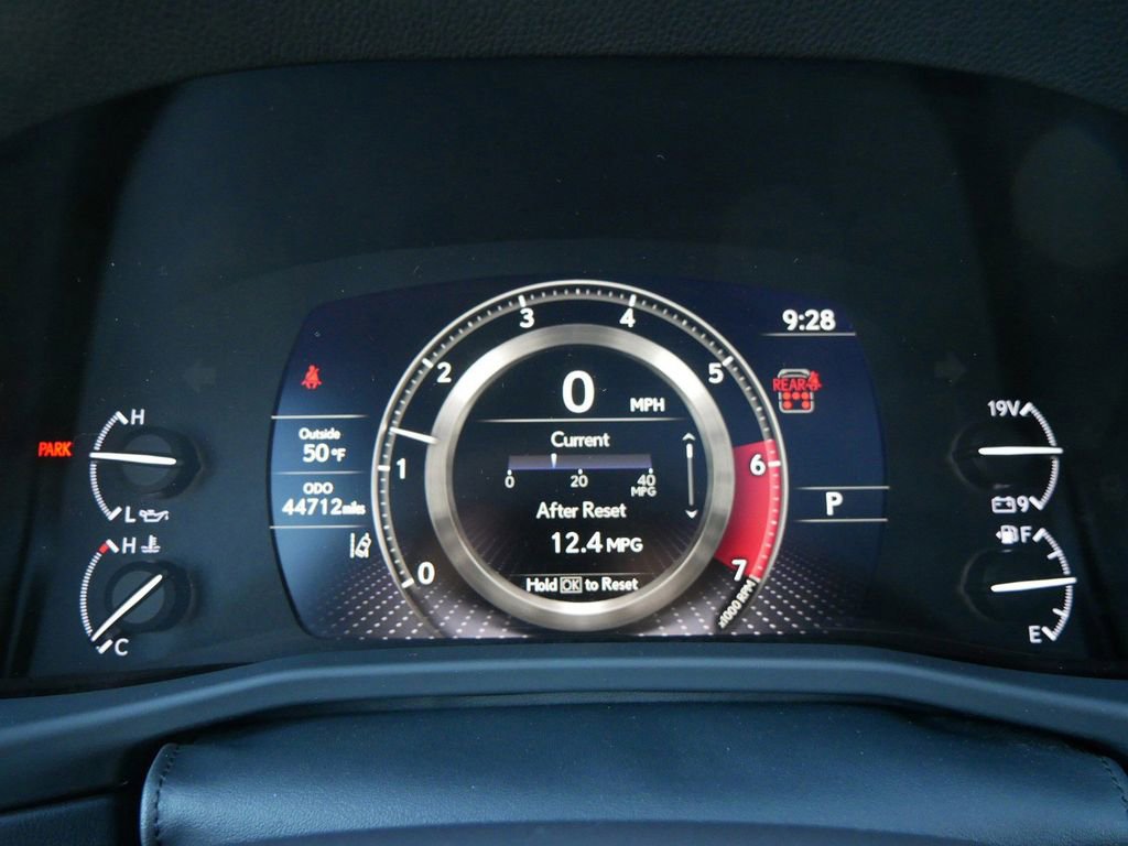 Used 2022 Lexus LX 600 4WD w/ Appearance Package image 29