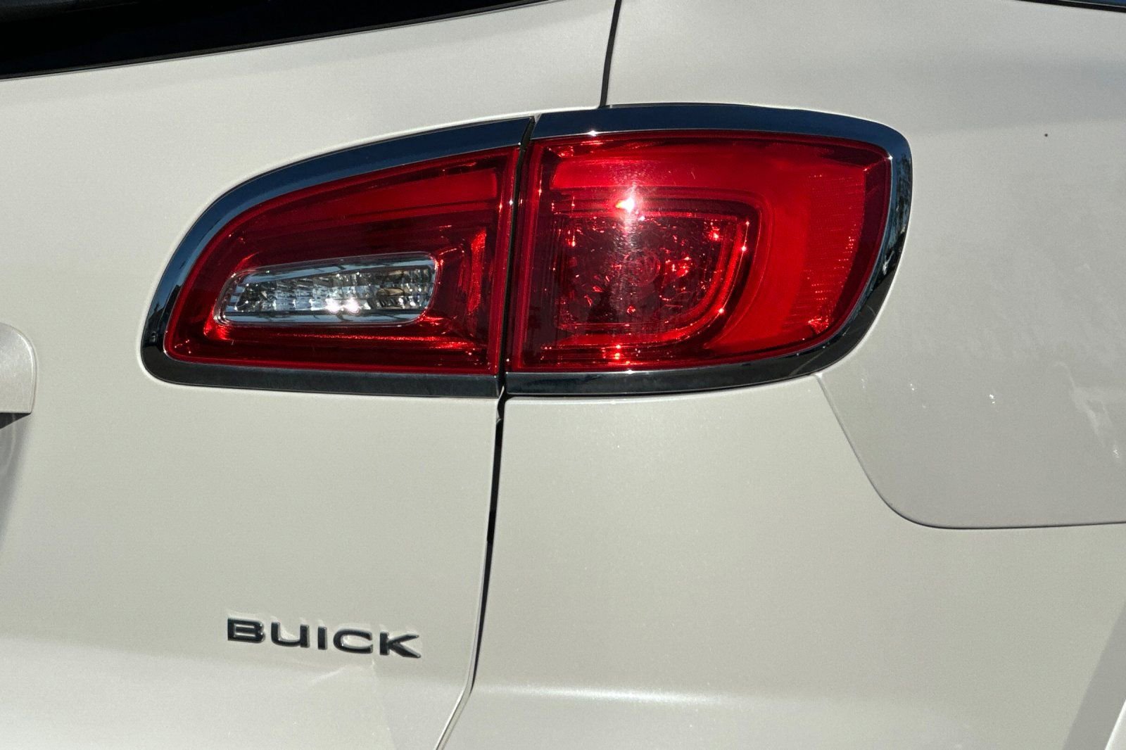 Used 2017 Buick Enclave Leather w/ Enclave Sport Touring Edition image 15