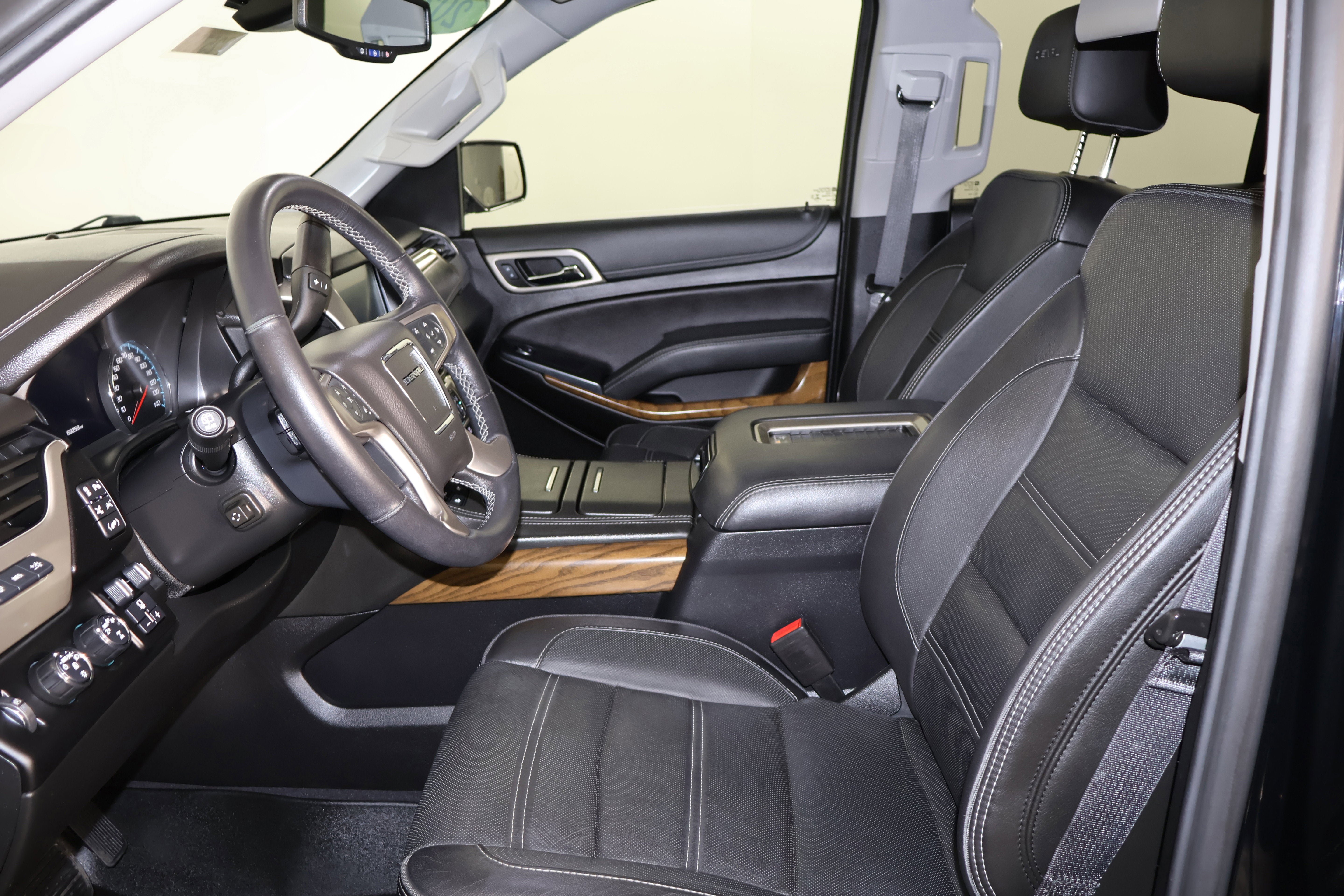 Used 2020 GMC Yukon Denali w/ Open Road Package image 46