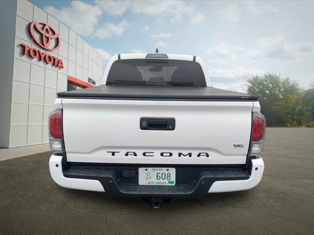 Used 2021 Toyota Tacoma TRD Off-Road w/ Technology Package AWD/4WD image 4