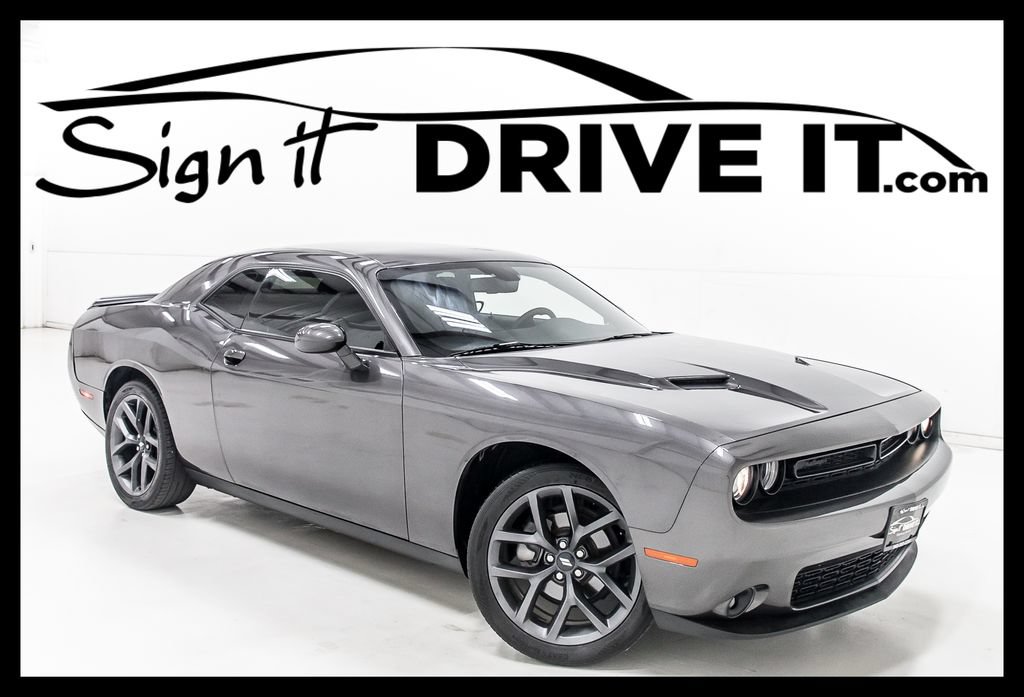 Used 2023 Dodge Challenger SXT w/ Blacktop Package RWD image 1