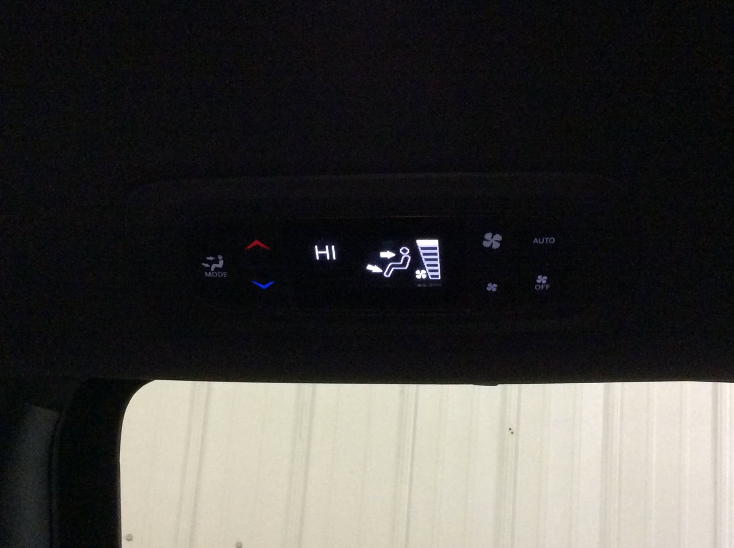 New 2025 Chrysler Voyager LX FWD image 34
