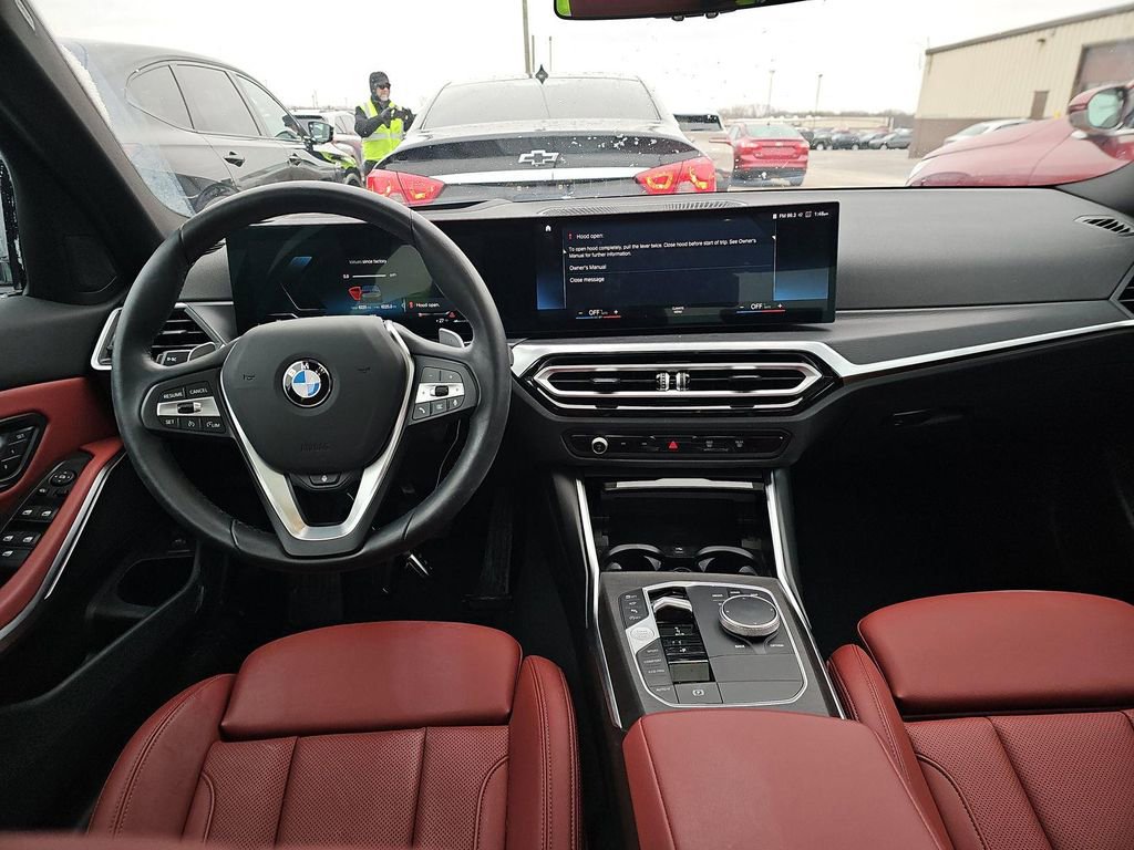 Used 2024 BMW 330i xDrive Sedan w/ Premium Package image 15