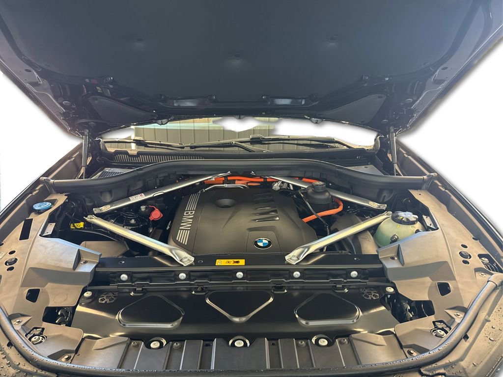 New 2026 BMW X5 xDrive50e w/ M Sport Package image 11