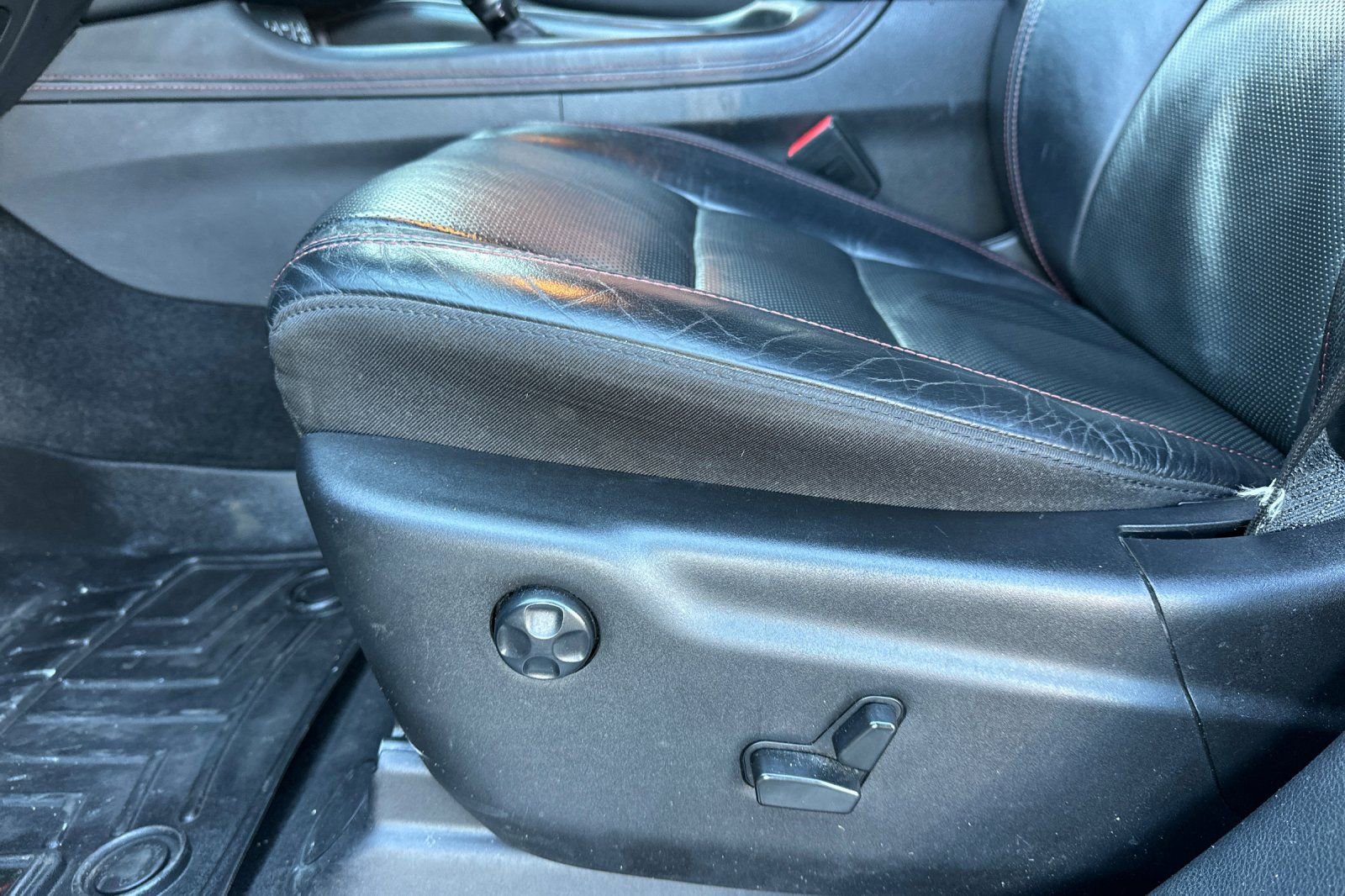 Used 2021 Dodge Durango R/T w/ Blacktop Package image 12