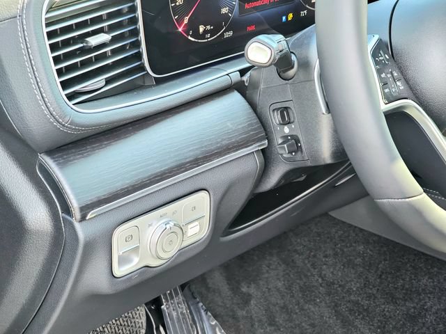 New 2026 Mercedes-Benz GLS 450 4MATIC image 14