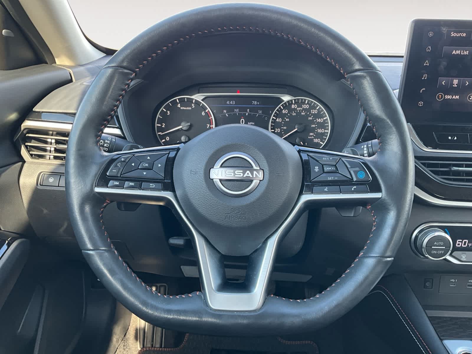 Used 2023 Nissan Altima 2.0 SR FWD image 12