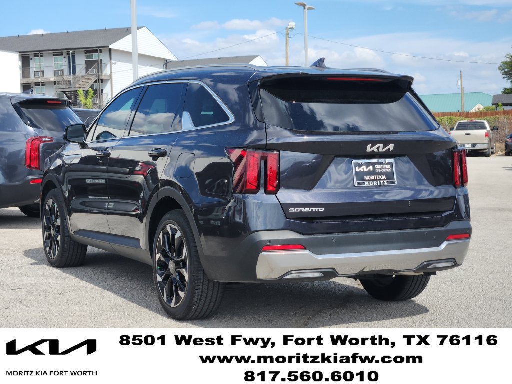 Certified 2025 Kia Sorento EX FWD image 6