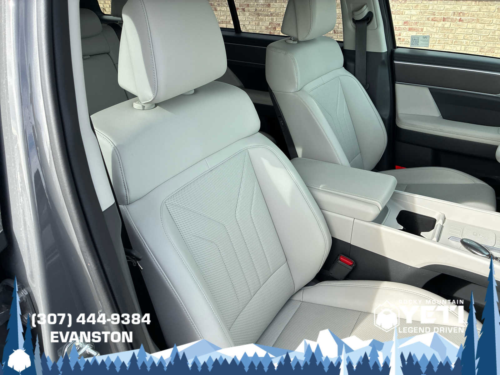 Used 2025 Hyundai Santa Fe SEL image 33