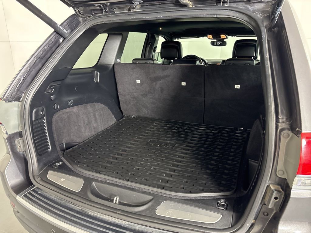 Used 2019 Jeep Grand Cherokee Limited image 16