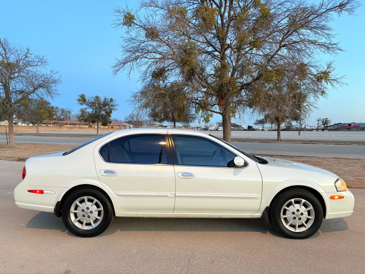 Used 2000 Nissan Maxima GXE image 37