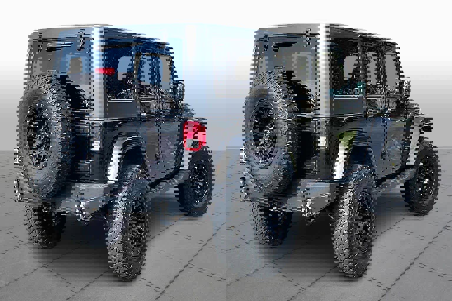 Used 2017 Jeep Wrangler Unlimited Sahara image 13