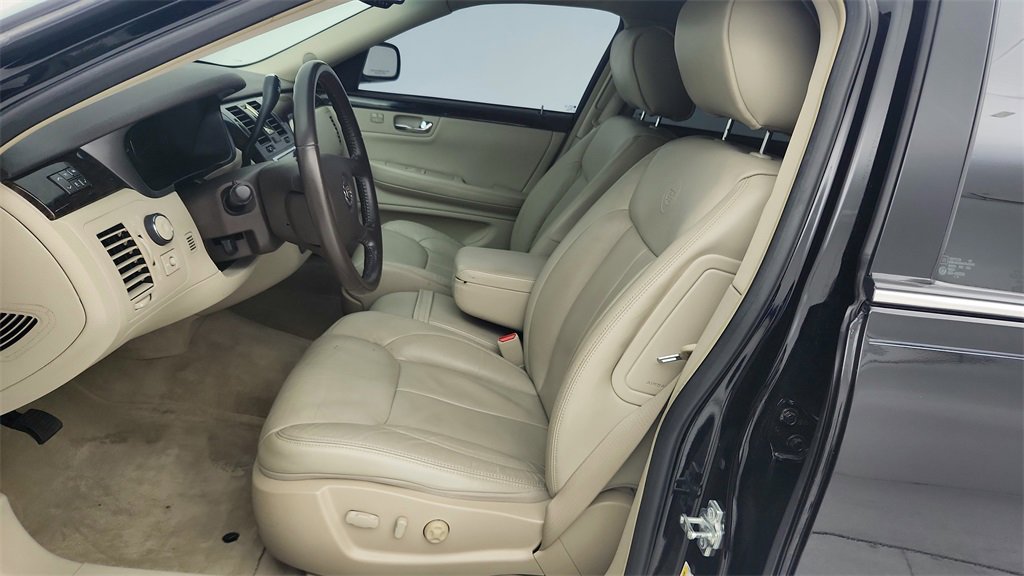 Used 2011 Cadillac DTS image 16