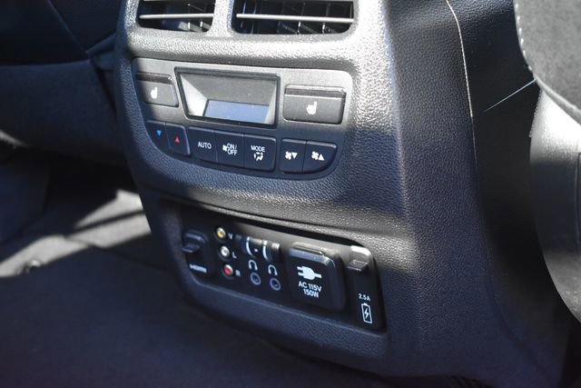 Used 2018 Honda Pilot Elite image 17