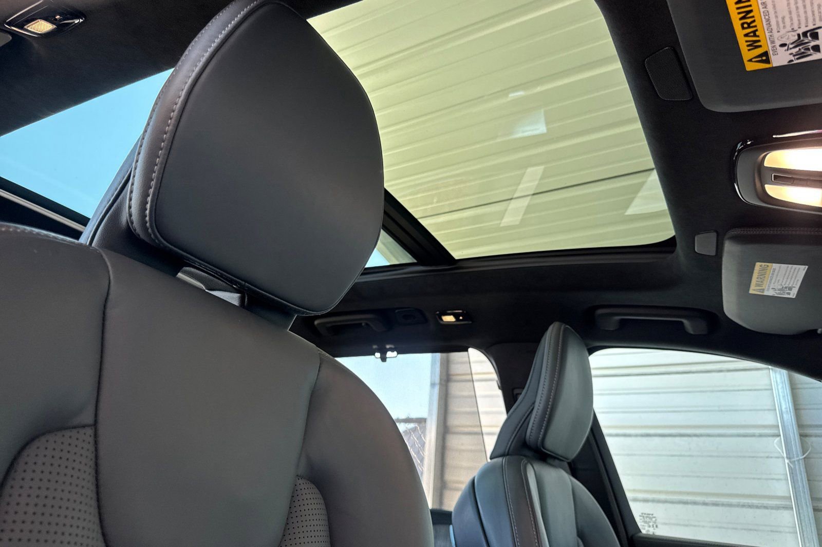 Used 2024 Volvo XC90 T8 Ultimate w/ Lounge Package image 18