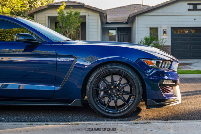Used 2020 Ford Mustang Shelby GT350 w/ Technology Package image 11