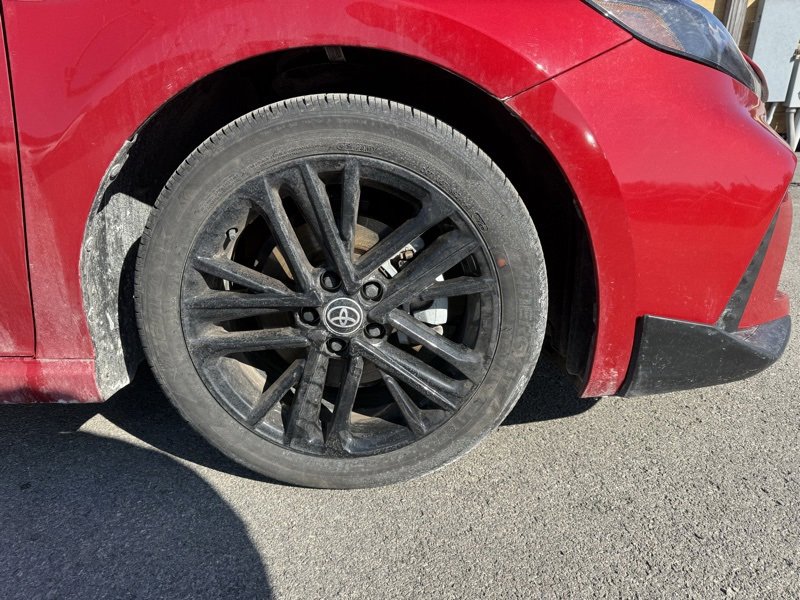 Used 2025 Toyota Camry SE w/ Convenience Package image 4