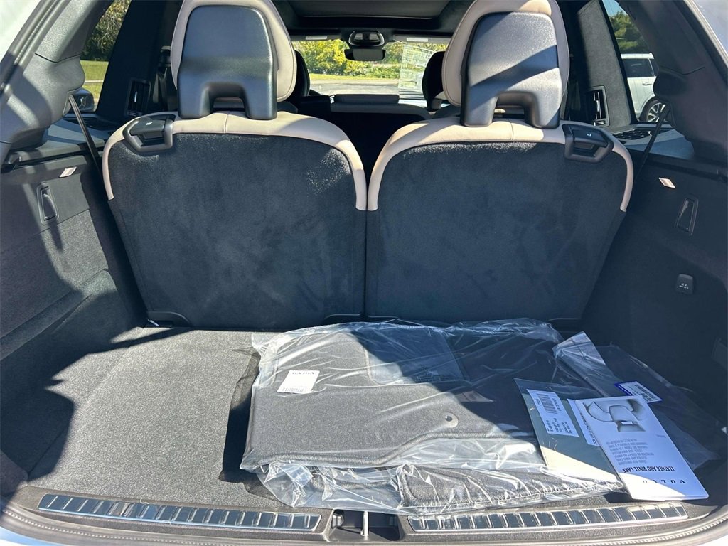 New 2026 Volvo XC90 B6 Ultra image 12