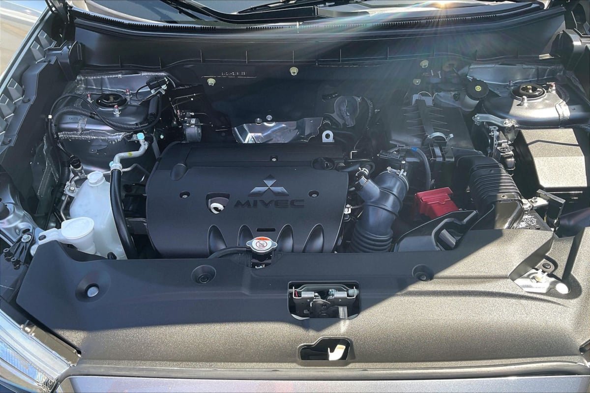 Used 2017 Mitsubishi Outlander Sport ES FWD image 10