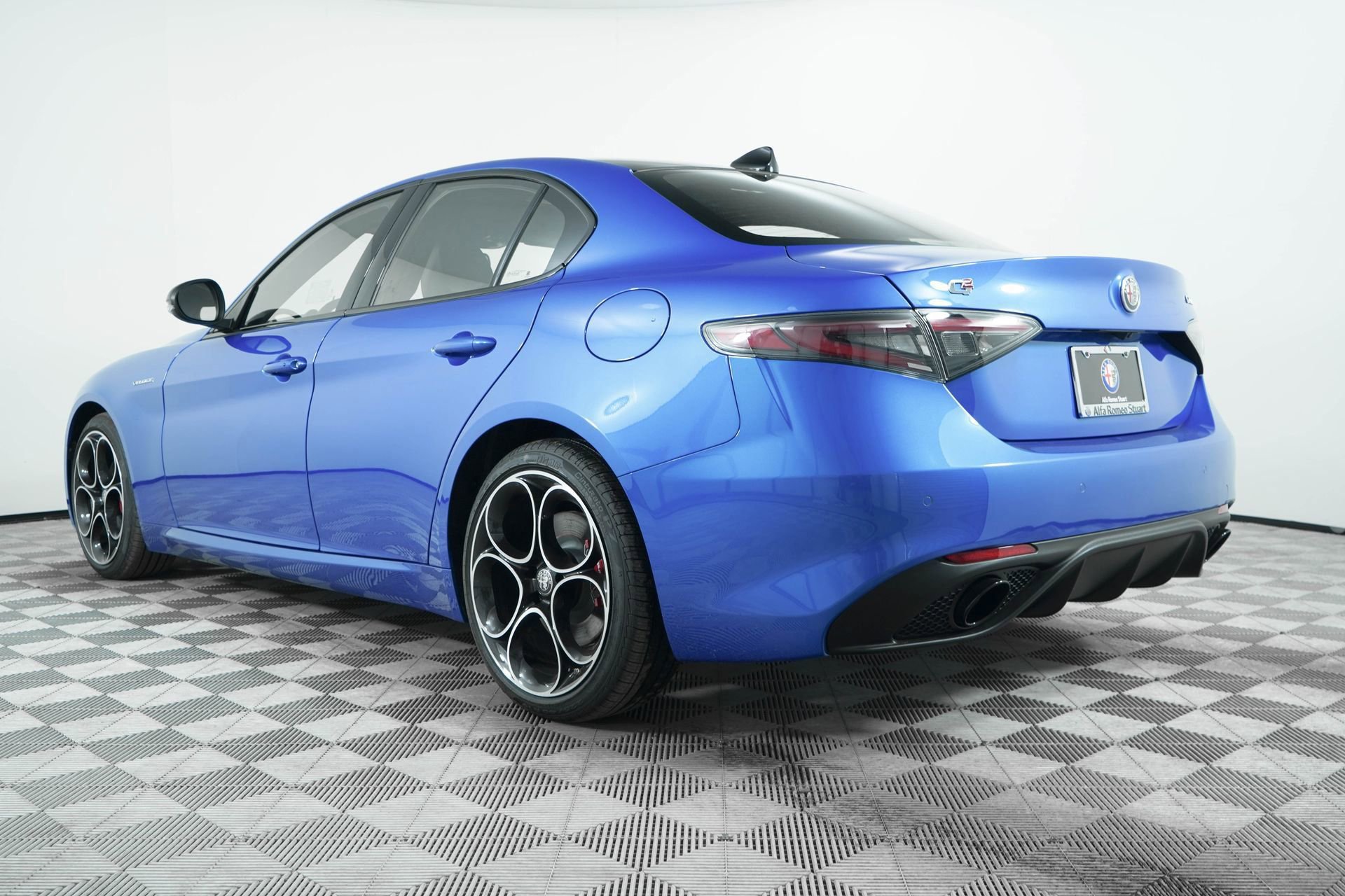 New 2025 Alfa Romeo Giulia image 5