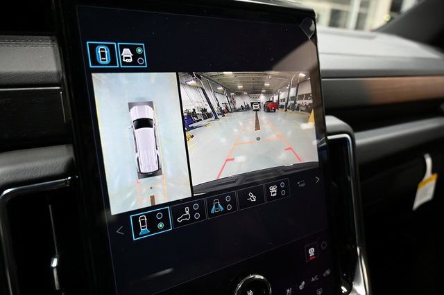 New 2026 GMC Yukon XL Denali w/ Denali Reserve Package image 19