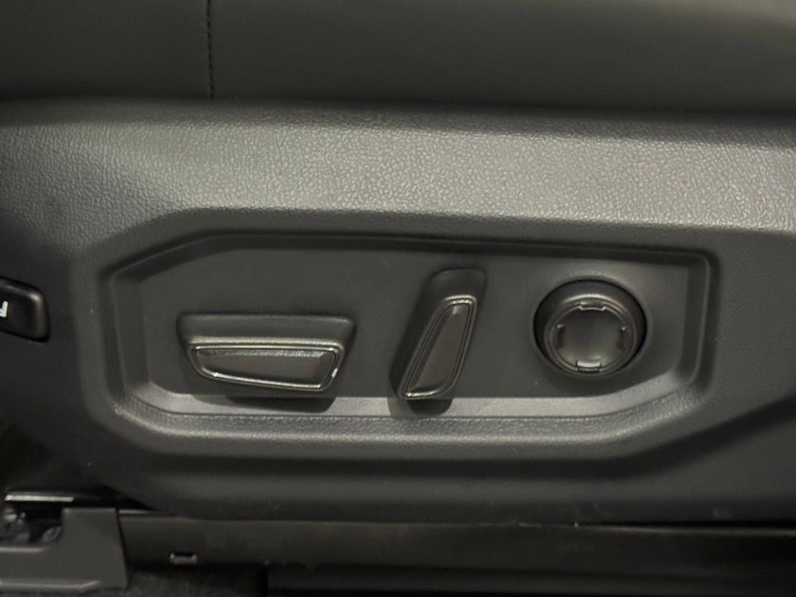 New 2026 Toyota Sequoia Platinum AWD/4WD image 18
