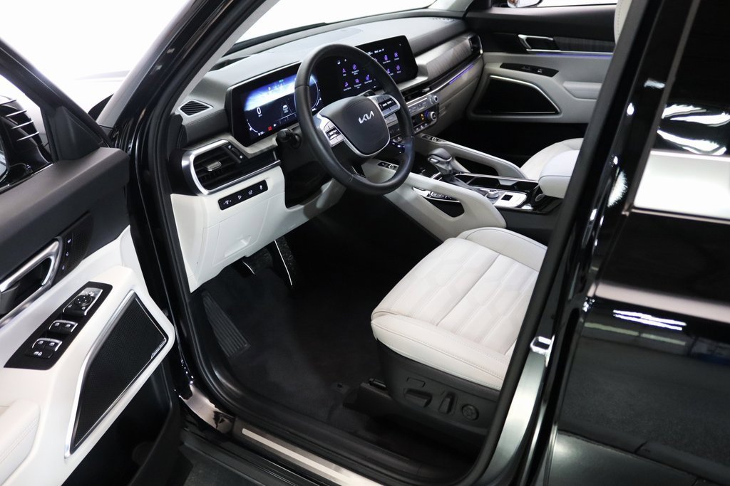 Used 2024 Kia Telluride SX Prestige image 16