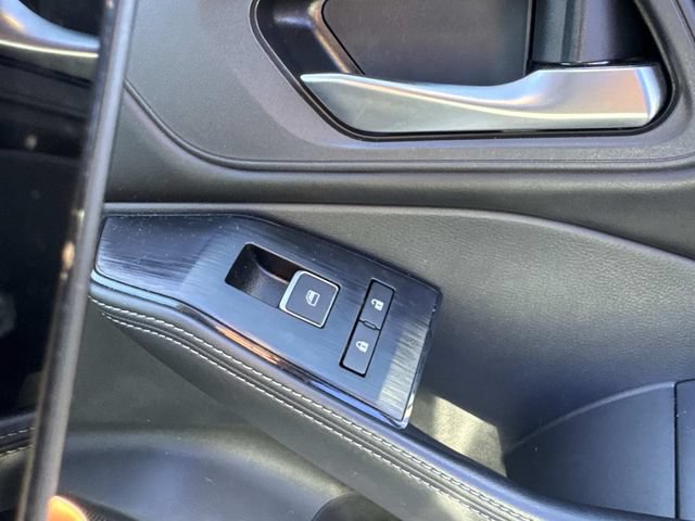 Used 2023 Nissan Rogue SL w/ SL Premium Package FWD image 20
