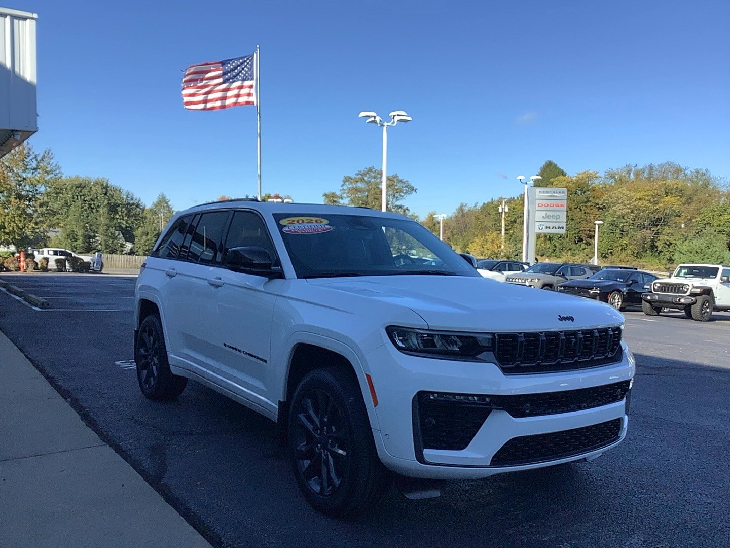 Certified 2026 Jeep Grand Cherokee Limited AWD/4WD image 3