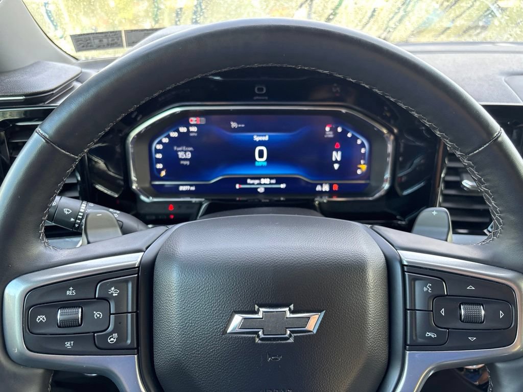 Used 2025 Chevrolet Silverado 1500 LT Trail Boss w/ Convenience Package II AWD/4WD image 21