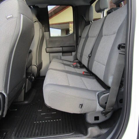 Used 2025 Ford F350 XL w/ XL Chrome Package image 9