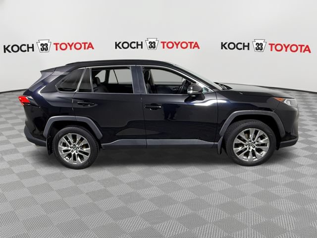 Used 2020 Toyota RAV4 XLE Premium AWD/4WD image 9