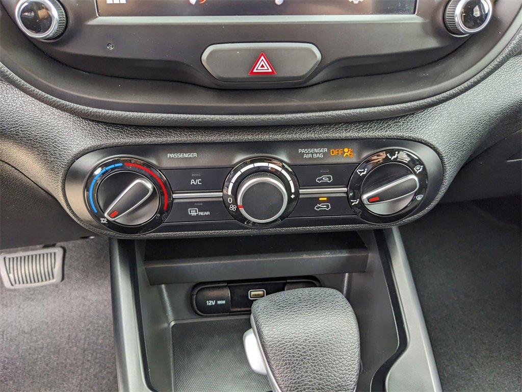 Certified 2025 Kia Soul LX image 25