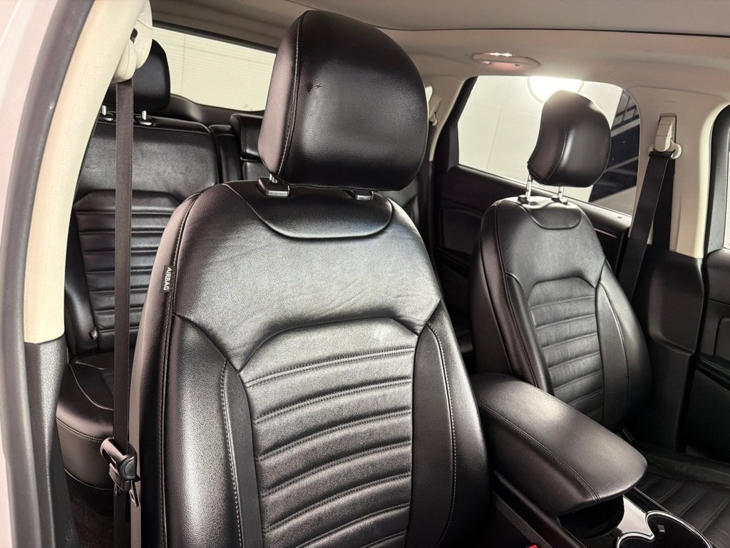Used 2016 Ford Edge SEL w/ Equipment Group 201A FWD image 23